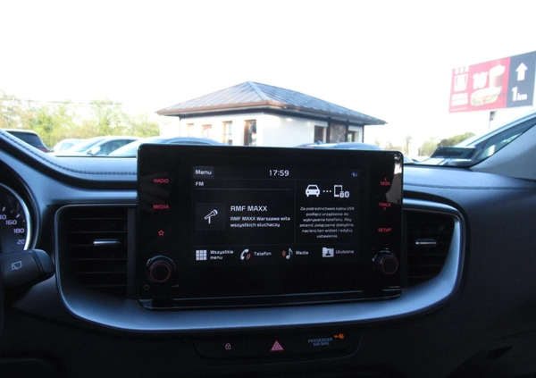 Kia Ceed cena 71893 przebieg: 61870, rok produkcji 2020 z Kępice małe 742